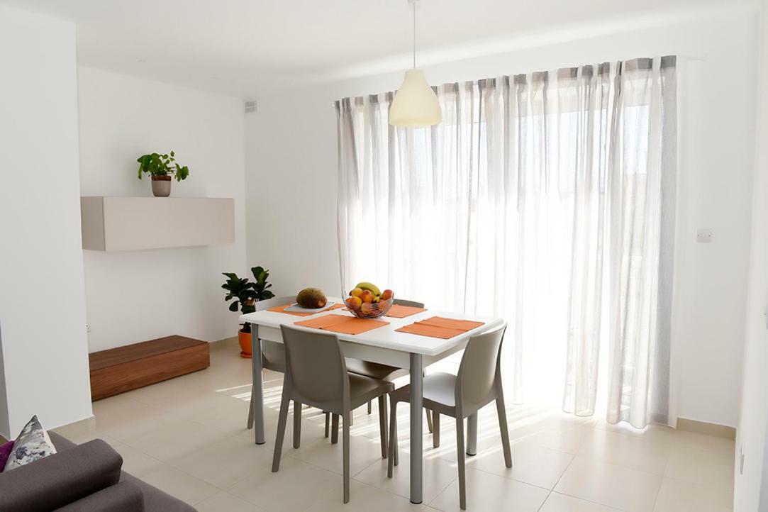 מליאהה 13 Village Apartments מראה חיצוני תמונה