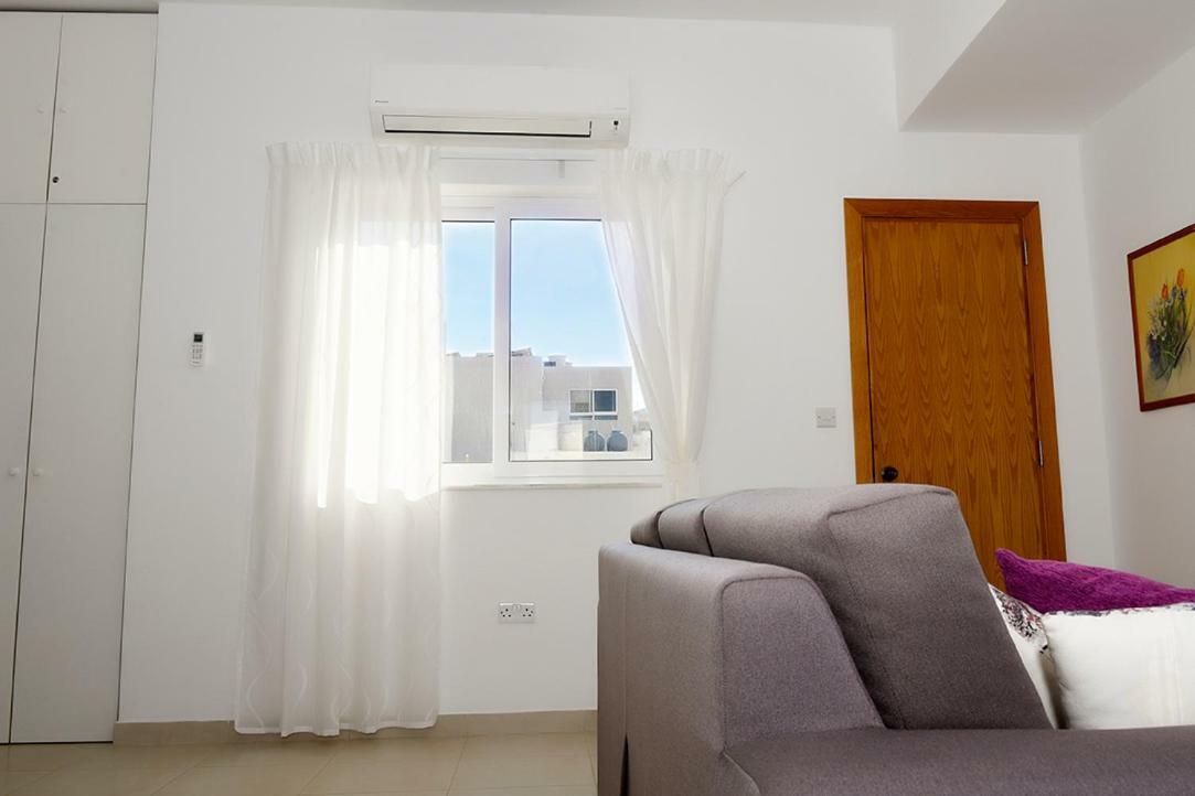 מליאהה 13 Village Apartments מראה חיצוני תמונה